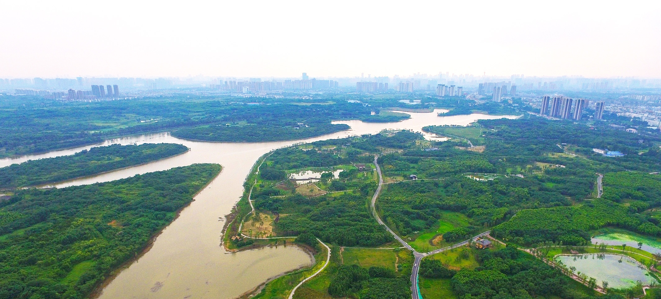 青龙湖.jpg